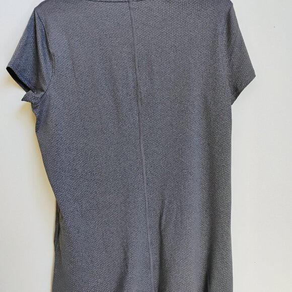Under armour ladies size large tee - Picture 2 of 2